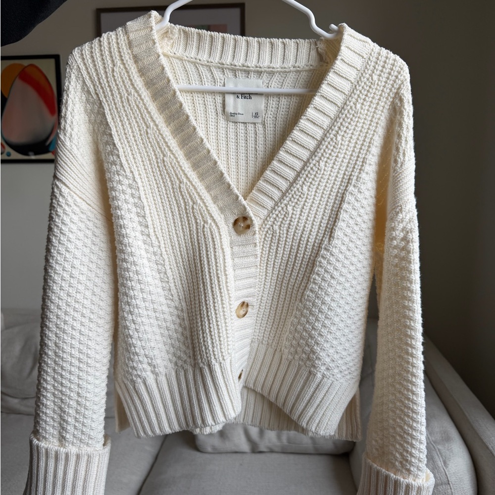Abercrombie & Fitch Cream Knit Button-Up Cardigan